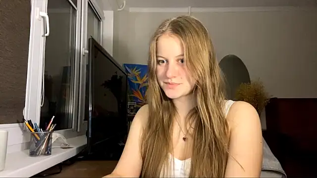 SeritaPickett online show from October 31, 4:52 pm