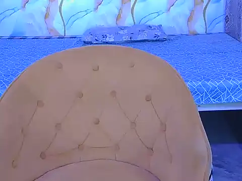 Snapshot of hii_tanisha chatting on January 16, 5:11 am hii tanisha online show from January 16, 5:11 am