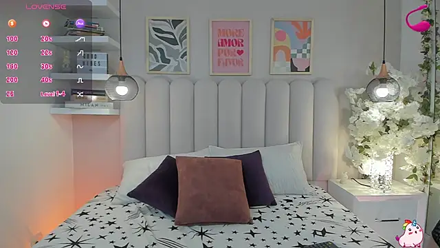 Snapshot of Isabella__gonzalez_ chatting on November 21, 3:38 am Isabella gonzalez online show from November 21, 3:38 am