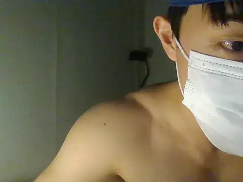 Snapshot of koreanboy2121 chatting on October 12, 11:42 am koreanboy2121 online show from October 12, 11:42 am