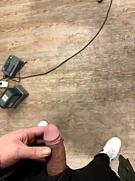 AlexGogo23 online show from November 20, 7:46 pm