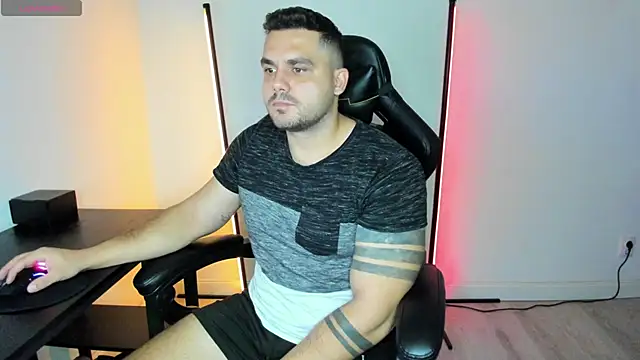 Danielbateson online show from October 12, 10:47 am