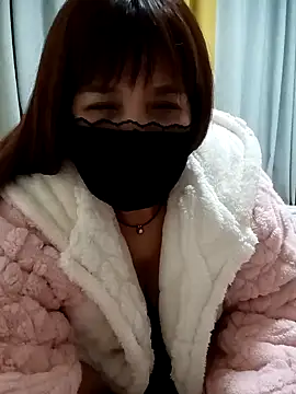 Snapshot of nanaaini chatting on October 24, 12:34 pm nanaaini online show from October 24, 12:34 pm