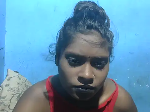 Snapshot of Indiansmiley01 chatting on January 17, 4:33 pm Indiansmiley01 online show from January 17, 4:33 pm