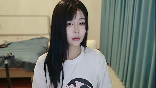 yiyi 3523 online show from March 22, 3:37 pm