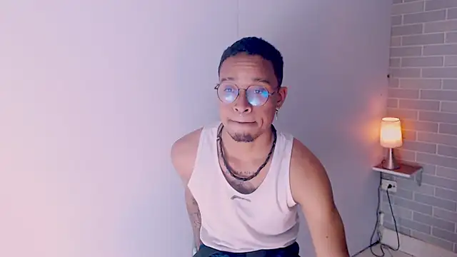 Jayden Morris online show from March 10, 6:57 pm