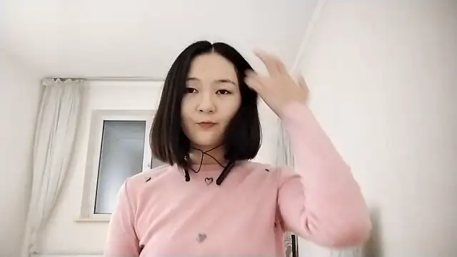 Lyndasilk online show from October 13, 3:23 pm