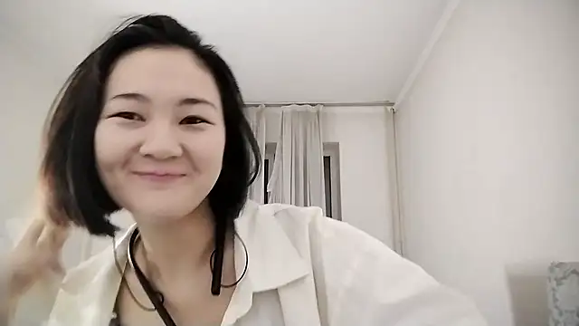 Lyndasilk online show from November 23, 3:23 pm