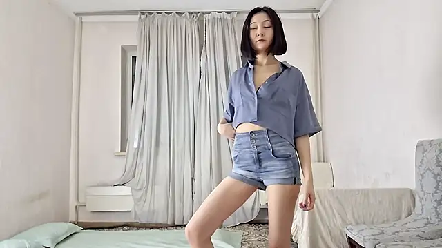 Lyndasilk online show from March 17, 4:21 pm