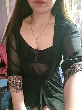 LeanaLy online show from February 11, 1:10 am