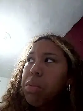 Camilanifeta online show from December 19, 10:50 pm