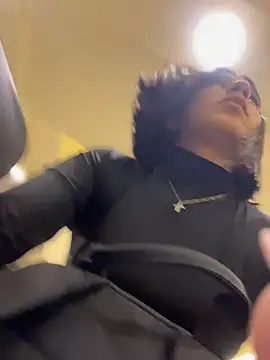 AlyssaRay online show from March 9, 6:01 pm