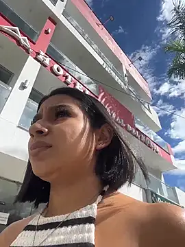 AlyssaRay online show from April 11, 1:59 pm