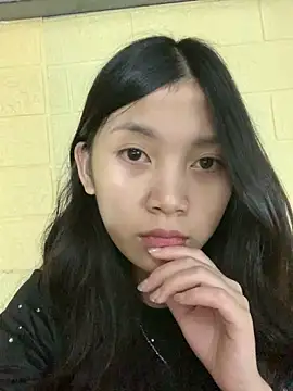 linh-lan1 online show from October 18, 3:02 pm