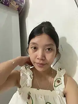 Snapshot of linh-lan1 chatting on June 15, 3:03 pm linh-lan1 online show from June 15, 3:03 pm