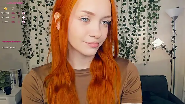 Snapshot of Foxy_blush chatting on October 22, 9:03 pm Foxy blush online show from October 22, 9:03 pm