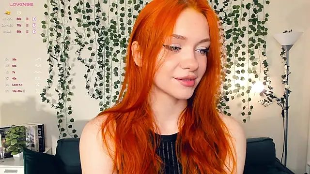 Snapshot of Foxy_blush chatting on November 1, 7:38 pm Foxy blush online show from November 1, 7:38 pm