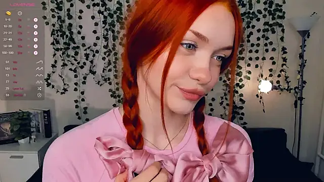 Snapshot of Foxy_blush chatting on November 8, 7:12 pm Foxy blush online show from November 8, 7:12 pm