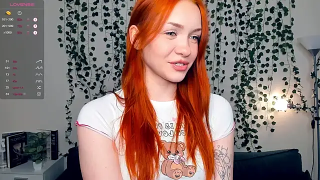 Snapshot of Foxy_blush chatting on November 11, 7:03 pm Foxy blush online show from November 11, 7:03 pm