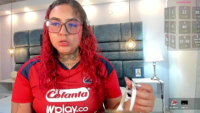 Snapshot of atennea_diiossa chatting on October 29, 11:45 am atennea diiossa online show from October 29, 11:45 am