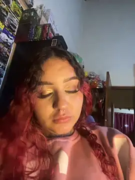 Snapshot of atennea_diiossa chatting on November 12, 1:28 am atennea diiossa online show from November 12, 1:28 am