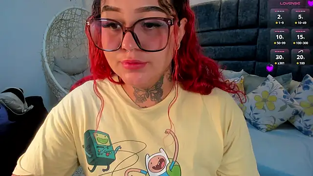 Snapshot of atennea_diiossa chatting on December 2, 11:37 am atennea diiossa online show from December 2, 11:37 am