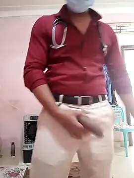 Snapshot of Love_prem78 chatting on May 13, 6:33 am Love prem78 online show from May 13, 6:33 am