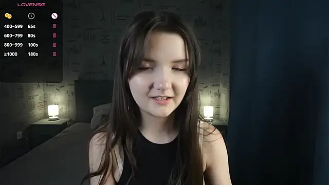 Snapshot of _Cute_World_ chatting on October 17, 9:28 pm Cute World online show from October 17, 9:28 pm