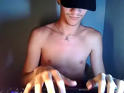 Santyingreg0 online show from October 23, 9:57 pm
