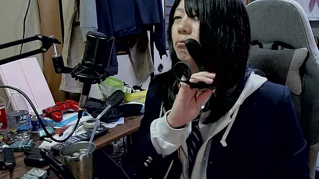Snapshot of harinyanxxx chatting on March 23, 6:34 pm harinyanxxx online show from March 23, 6:34 pm