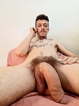 RuivoDotado24cm online show from November 11, 12:10 am