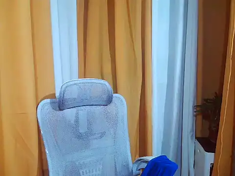 ellah morenax online show from March 26, 12:11 pm