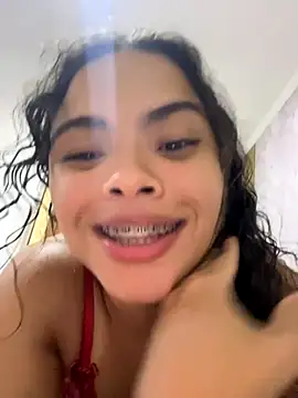 safadinhaquenteW online show from October 26, 10:15 pm