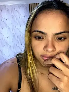 safadinhaquenteW online show from January 10, 5:15 pm