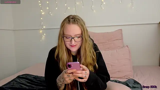 Snapshot of Pattyworld69 chatting on March 22, 7:01 am Pattyworld69 online show from March 22, 7:01 am