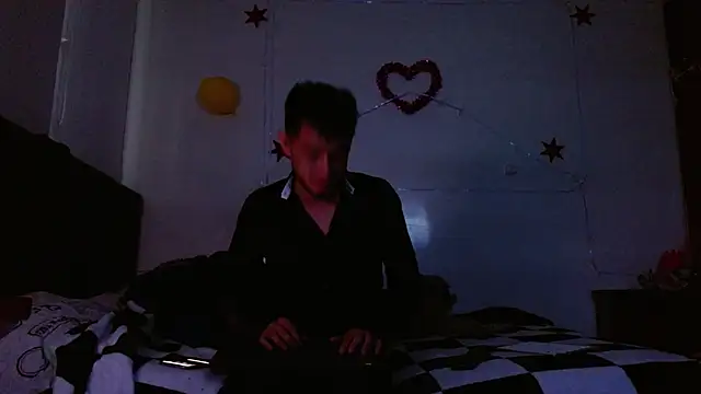 Snapshot of picante70_ chatting on October 16, 11:11 am picante70 online show from October 16, 11:11 am