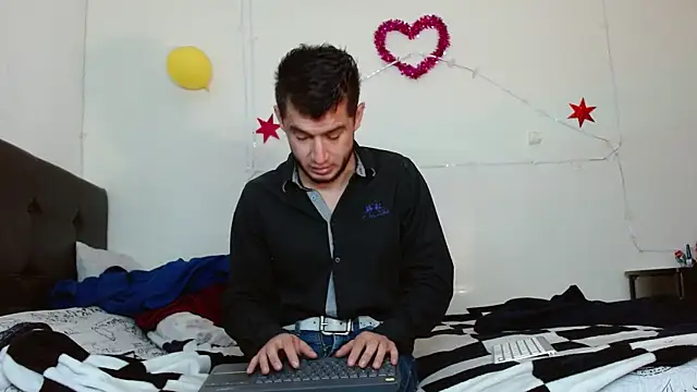 Snapshot of picante70_ chatting on October 21, 11:11 am picante70 online show from October 21, 11:11 am