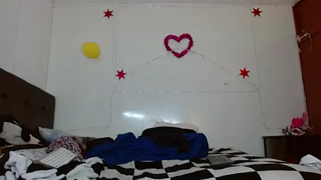 Snapshot of picante70_ chatting on October 30, 1:12 pm picante70 online show from October 30, 1:12 pm