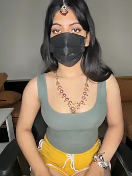 Snapshot of hey_wifey chatting on November 2, 1:19 am hey wifey online show from November 2, 1:19 am