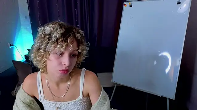 Mary Wahlberg online show from October 22, 5:41 am