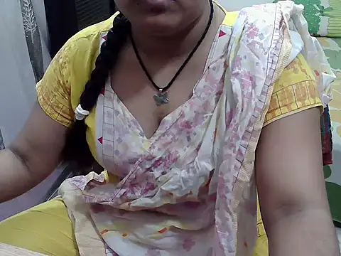 Snapshot of SexyRani2000 chatting on October 21, 3:02 pm SexyRani2000 online show from October 21, 3:02 pm