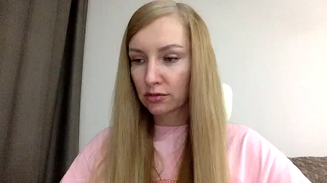 Snapshot of Neralith chatting on April 9, 6:24 pm Neralith online show from April 9, 6:24 pm