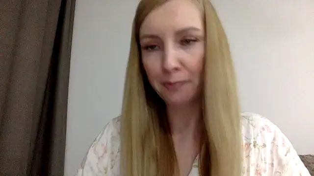 Snapshot of Neralith chatting on April 18, 7:40 pm Neralith online show from April 18, 7:40 pm