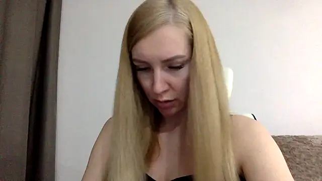Snapshot of Neralith chatting on May 15, 7:32 pm Neralith online show from May 15, 7:32 pm
