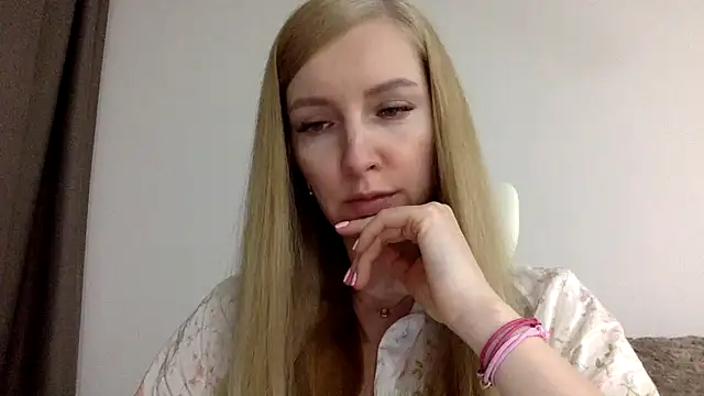 Snapshot of Neralith chatting on May 17, 5:53 pm Neralith online show from May 17, 5:53 pm