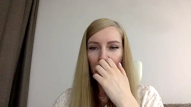 Snapshot of Neralith chatting on May 18, 5:30 pm Neralith online show from May 18, 5:30 pm