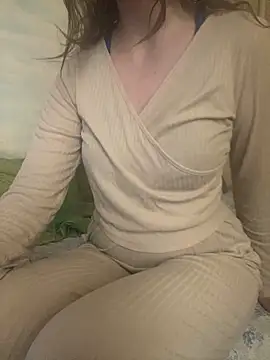 KittieCreme online show from March 31, 12:27 pm