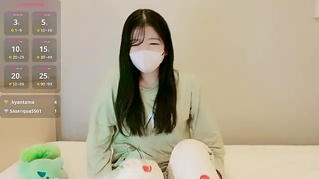 Snapshot of Rin_chan_77 chatting on October 31, 4:19 pm Rin chan 77 online show from October 31, 4:19 pm