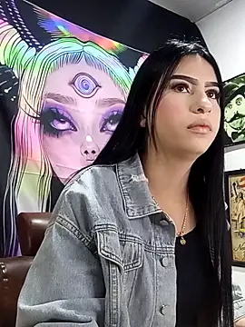 AlanaCollins- online show from October 21, 11:11 am