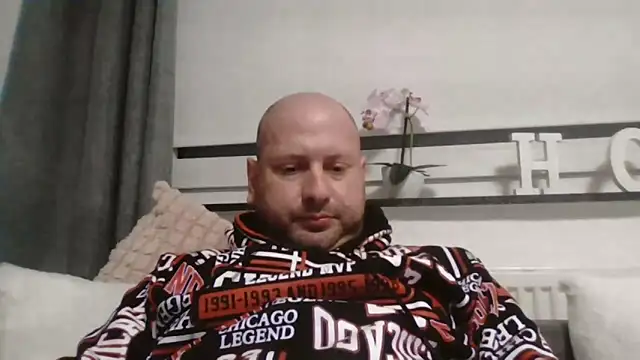 Couplemanxt1986 online show from October 22, 9:14 pm